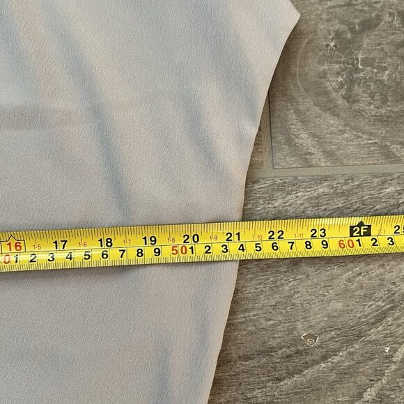 MM Lafleur Women's The Antonia Top Soft Wave Size Medium Bone Office Career - Picture 5 of 6